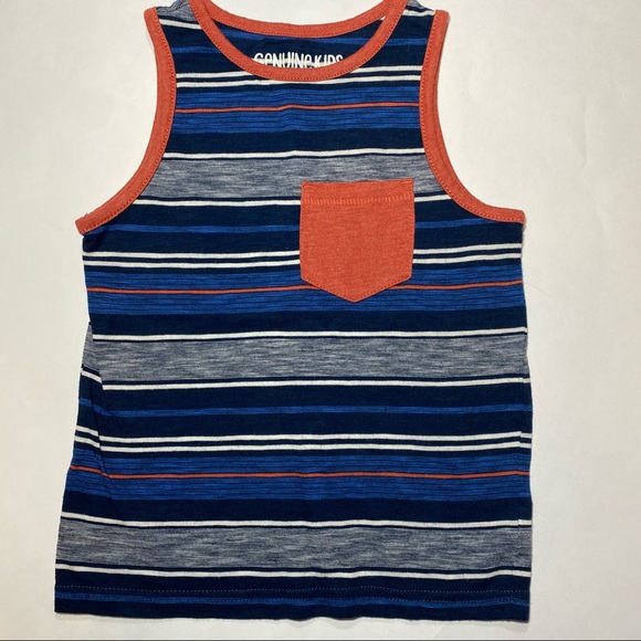 OshKosh Boys Matching Set Size 4T - Picture 5 of 8